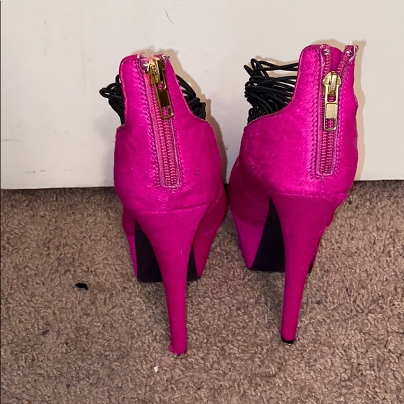 London Trash Platform Pumps - Picture 3 of 5